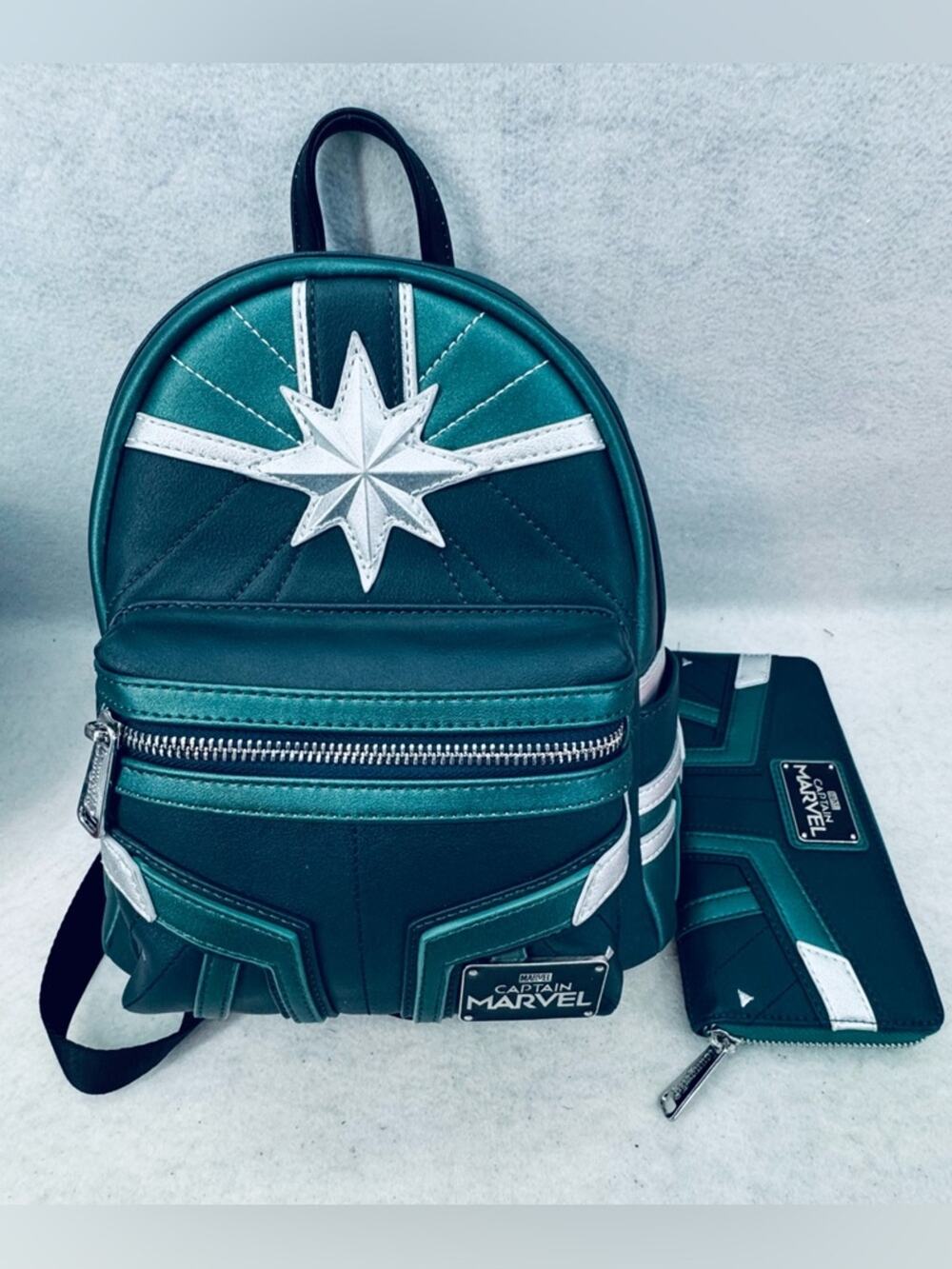 NWOT Rare Captain Marvel Kree Green Loungefly Backpack and Wallet Set